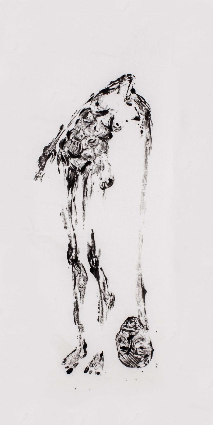 Kafasını Taşayamaya Kadın